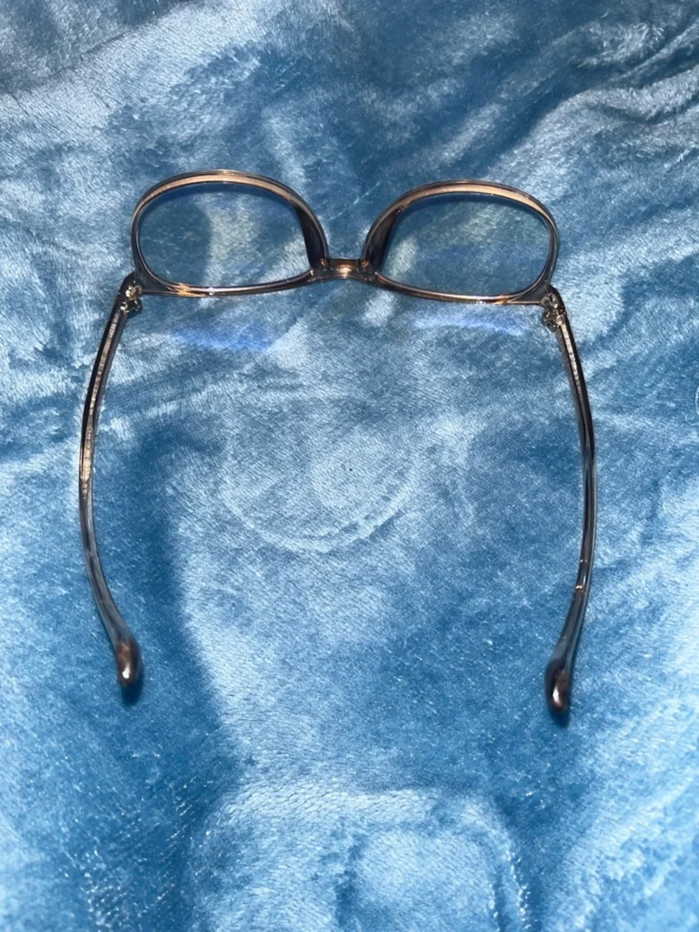 Translucent Round accent glasses Eyeglass Frames